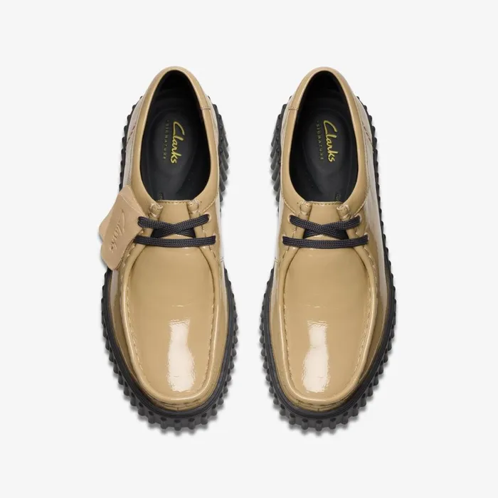 Clarks Flat Shoes Torhill Bee Beige Patent 8211 Women