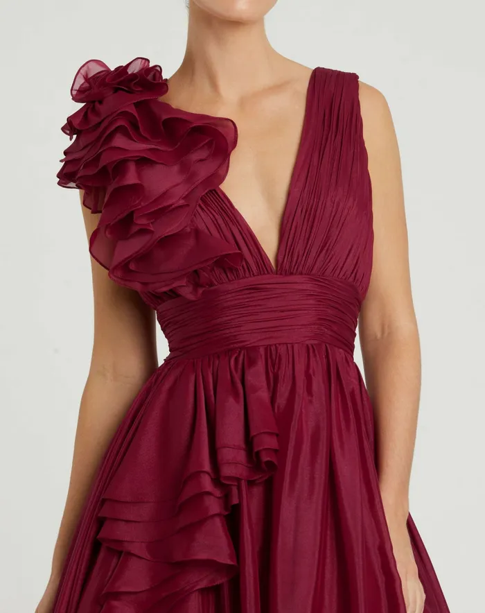 Evening Gowns Mac Duggal Women Ruffle Detailed Evening Dress Wine