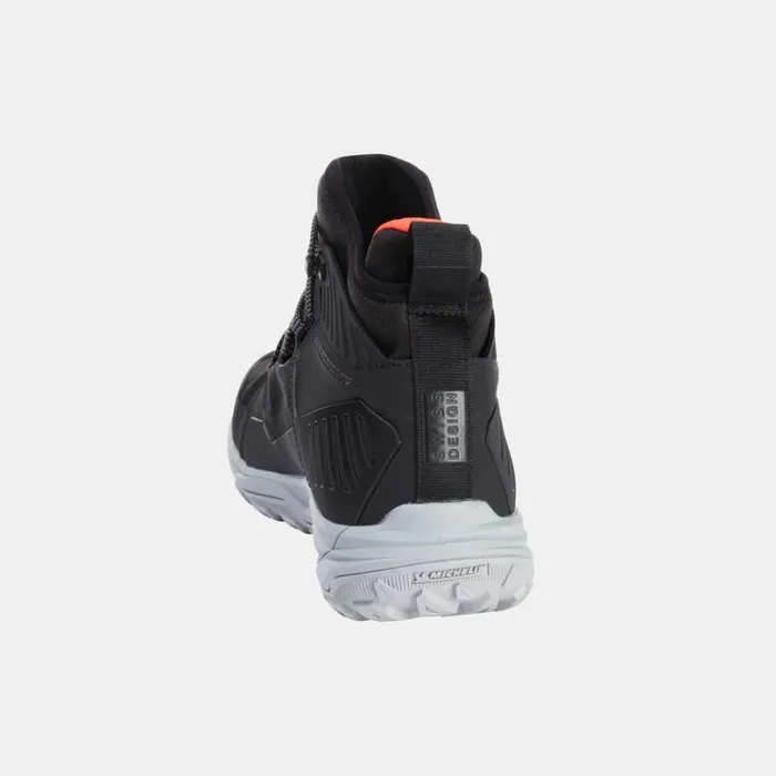 Hiking Shoes Men Mammut Saentis Pro WP Blackvibrant Orange Hiking Shoes Men Mammut Saentis Pro WP Blackvibrant Orange