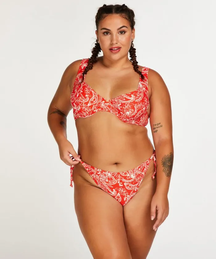 Hunkemller Paisley Nonpadded Underwired Bikini Top 8211 Red Red 8211 Women Hunkemller Paisley Nonpadded Underwired Bikini Top 8211 Red Red 8211 Women