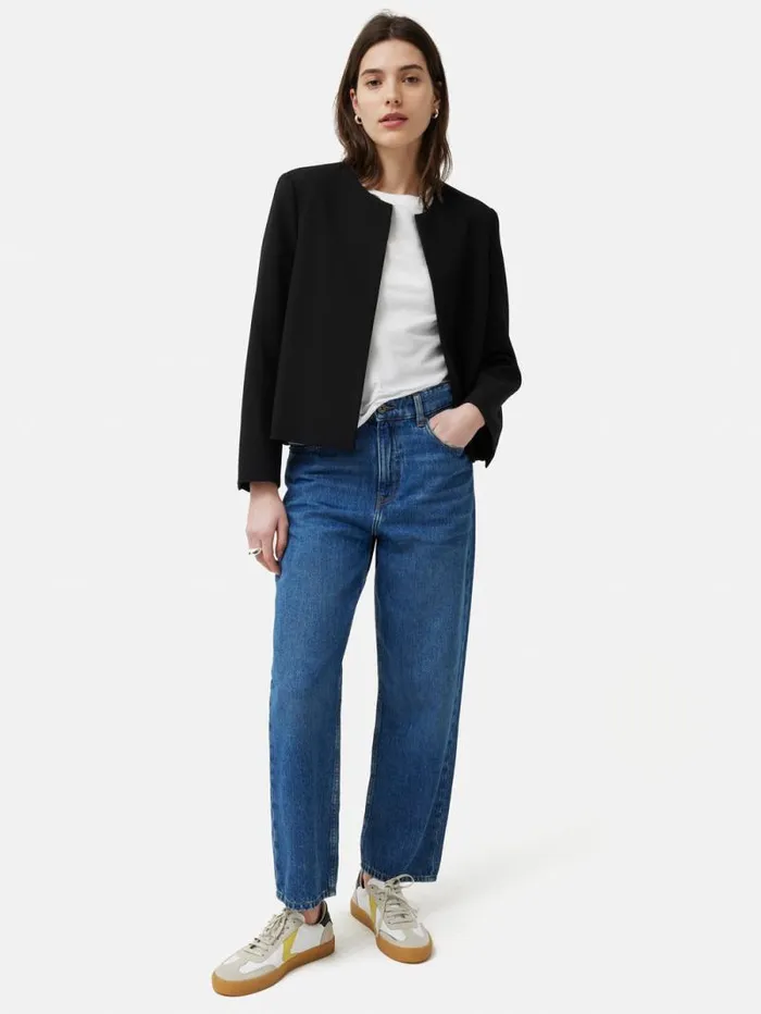 Italian Modern Crepe Short Jacket Black Women Jigsaw Suits and Tailoring