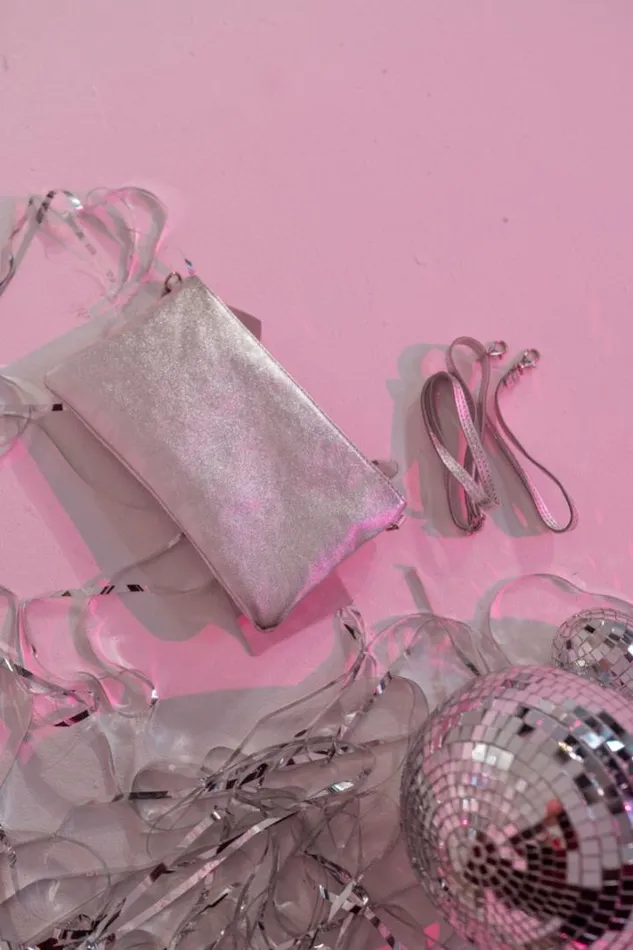 Jewelry and Accessories Handbags Easy Clothes Silvery Amil Pouch Silver Jewelry and Accessories Handbags Easy Clothes Silvery Amil Pouch Silver