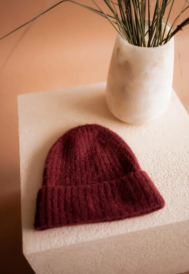 Jewelry and Accessories Hats and Beanies Easy Clothes Rust Sama Beanie Rust