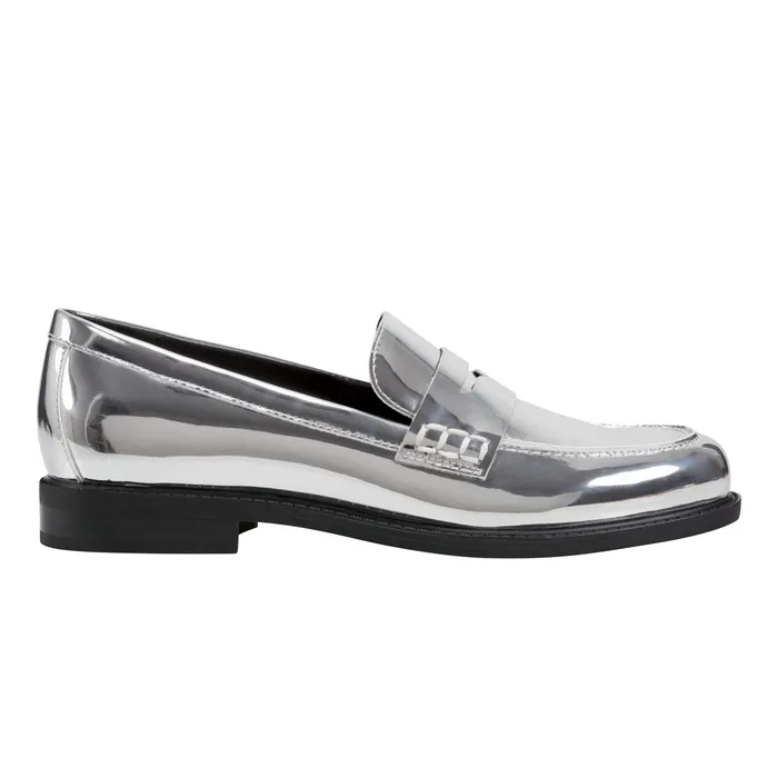 Loafers and Flats Ilithia Loafer Silver Metallic Marc Fisher Women