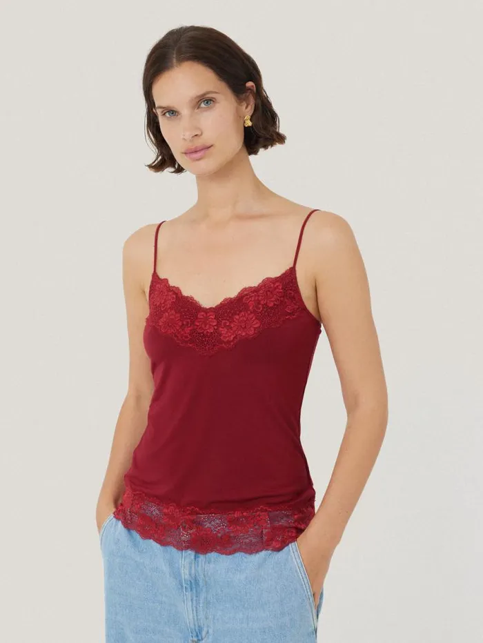 Modal Lace Vest Cinema Red Women Jigsaw Shirts and Tops