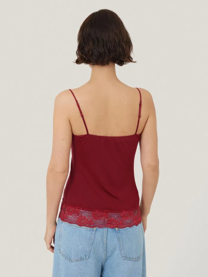 Modal Lace Vest Cinema Red Women Jigsaw Shirts and Tops