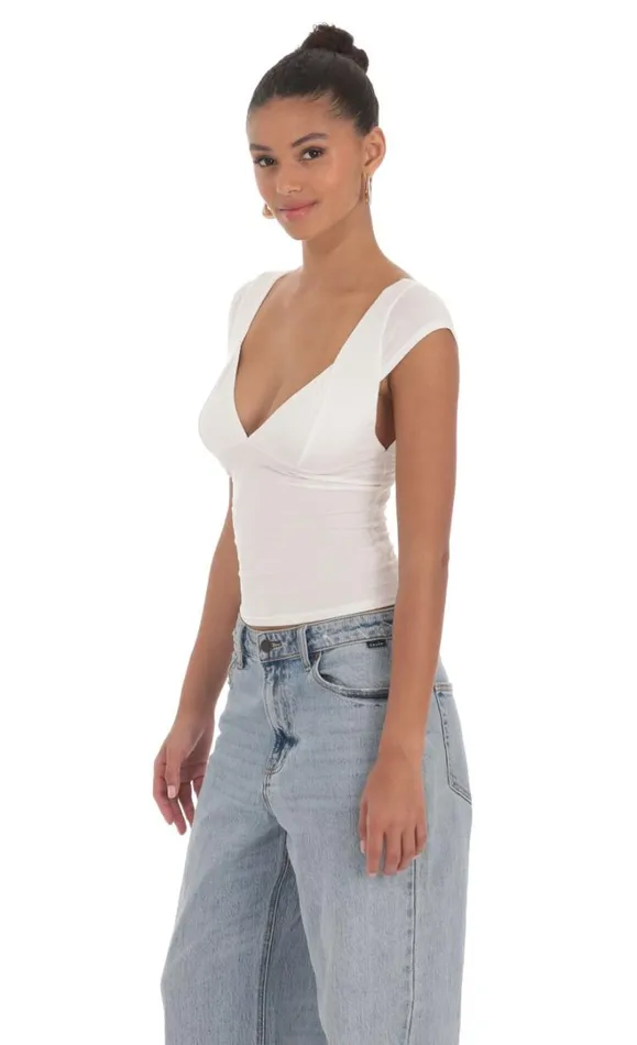 Short Sleeve VNeck Top White Women LUCY IN THE SKY Tops Short Sleeve VNeck Top White Women LUCY IN THE SKY Tops