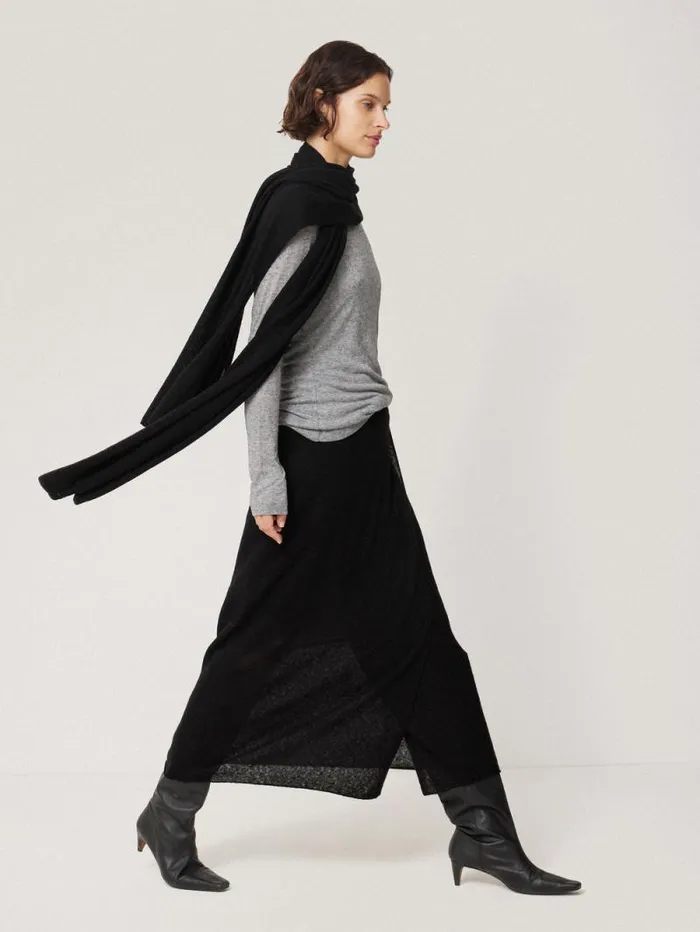 Soft Gauzy Knit Scarf Black Women Jigsaw Ponchos and Scarves
