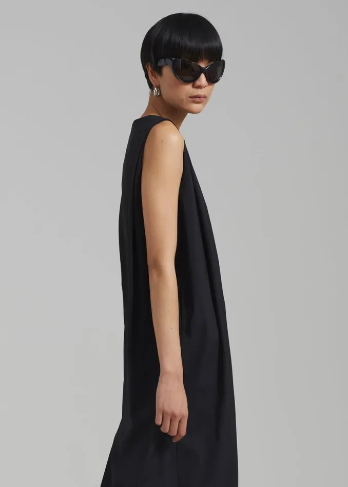 The Frankie Shop Eryn Sleeveless Pintuck Dress 8211 Black Shop Dresses