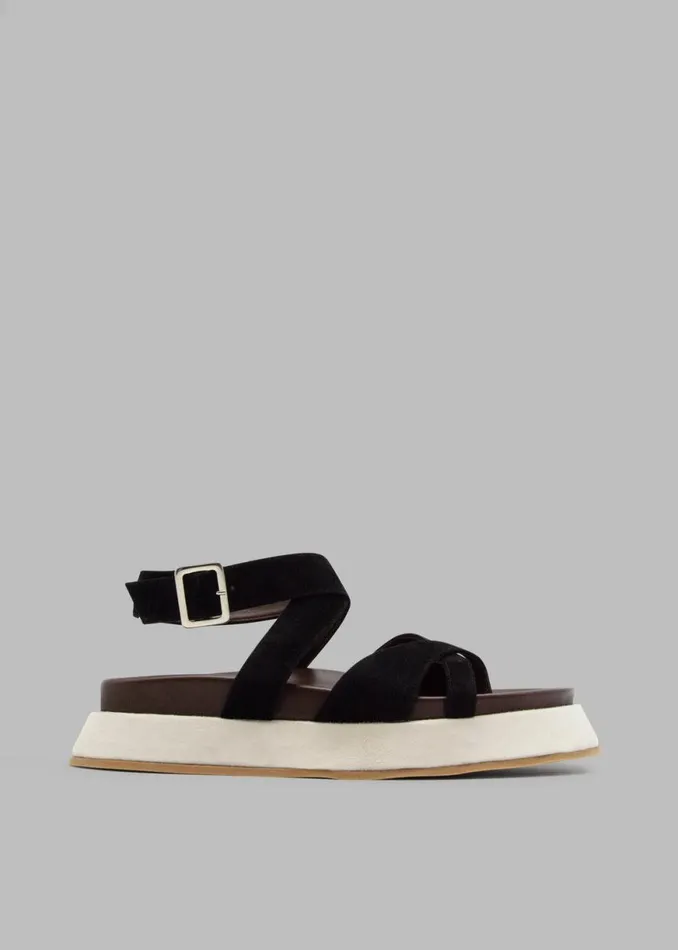 The Frankie Shop Gia Borghini Rosie 41 Flat Sandals 8211 BlackChocolateBeige Shop Shoes