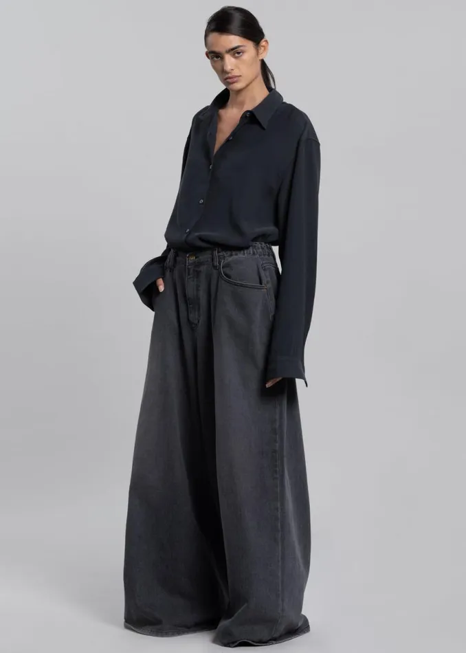 The Frankie Shop Lotta Fluid Shirt 8211 Charcoal Shop Tops