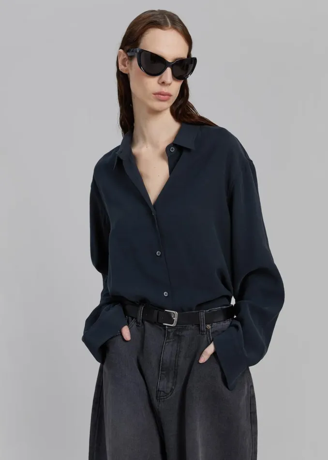 The Frankie Shop Lotta Fluid Shirt 8211 Charcoal Shop Tops