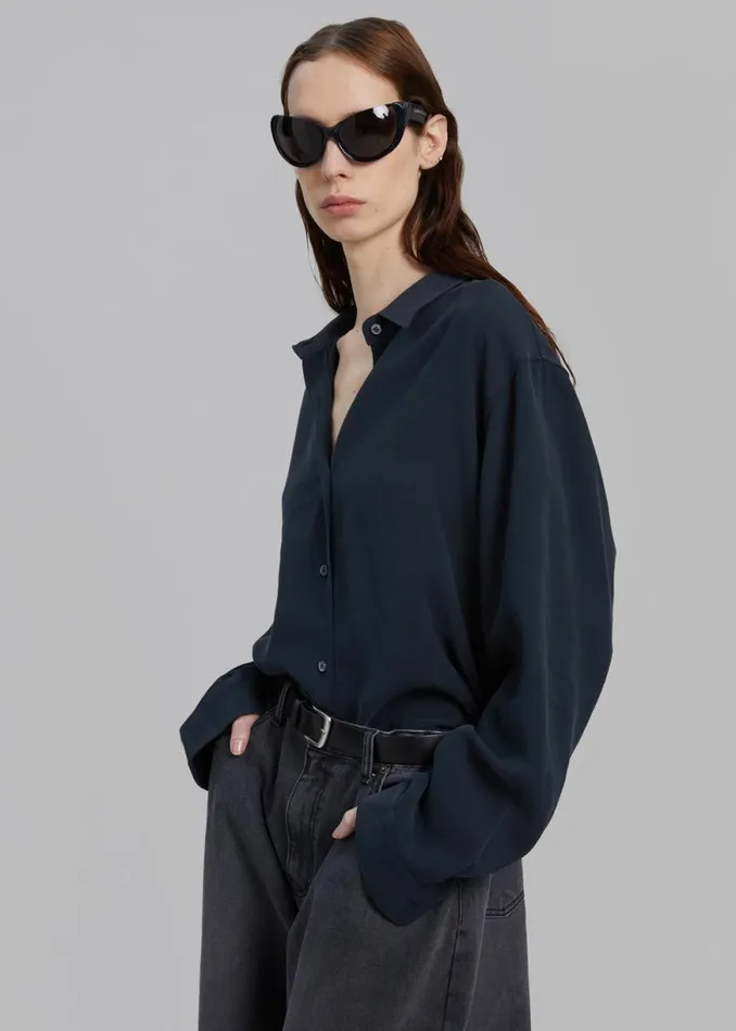 The Frankie Shop Lotta Fluid Shirt 8211 Charcoal Shop Tops