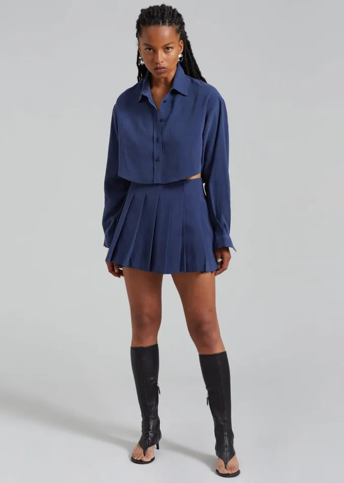 The Frankie Shop Steffi Cropped Shirt 8211 Navy Shop Tops