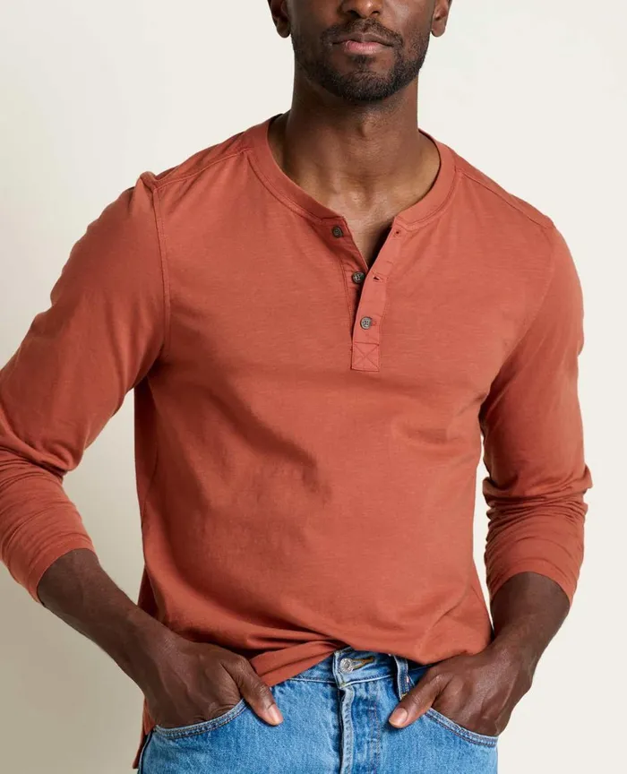 ToadandCo Shirts Men039s Primo Long Sleeve Henley Cinnamon 8211 Men039s