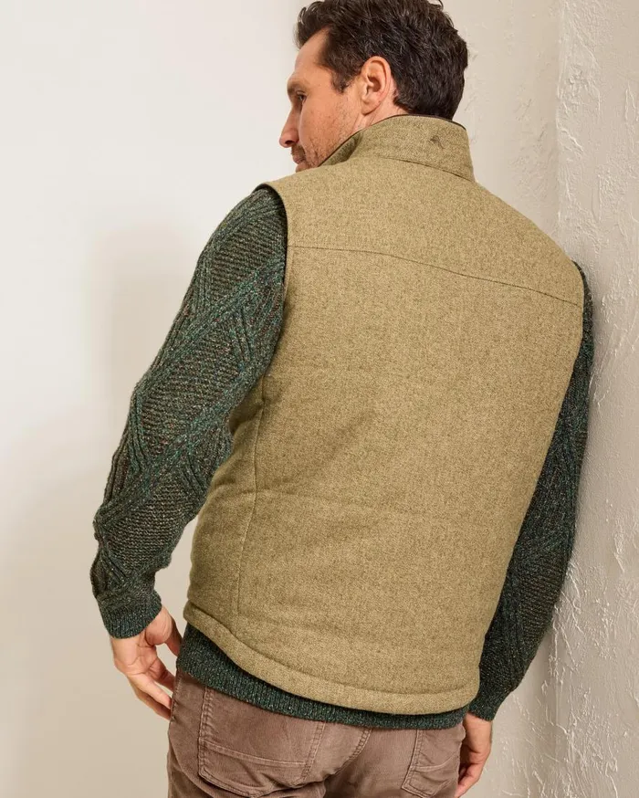 Tommy Bahama Jackets and Outerwear Pacific Grove Reversible Vest British Bourbon 8211 Men Tommy Bahama Jackets and Outerwear Pacific Grove Reversible Vest British Bourbon 8211 Men