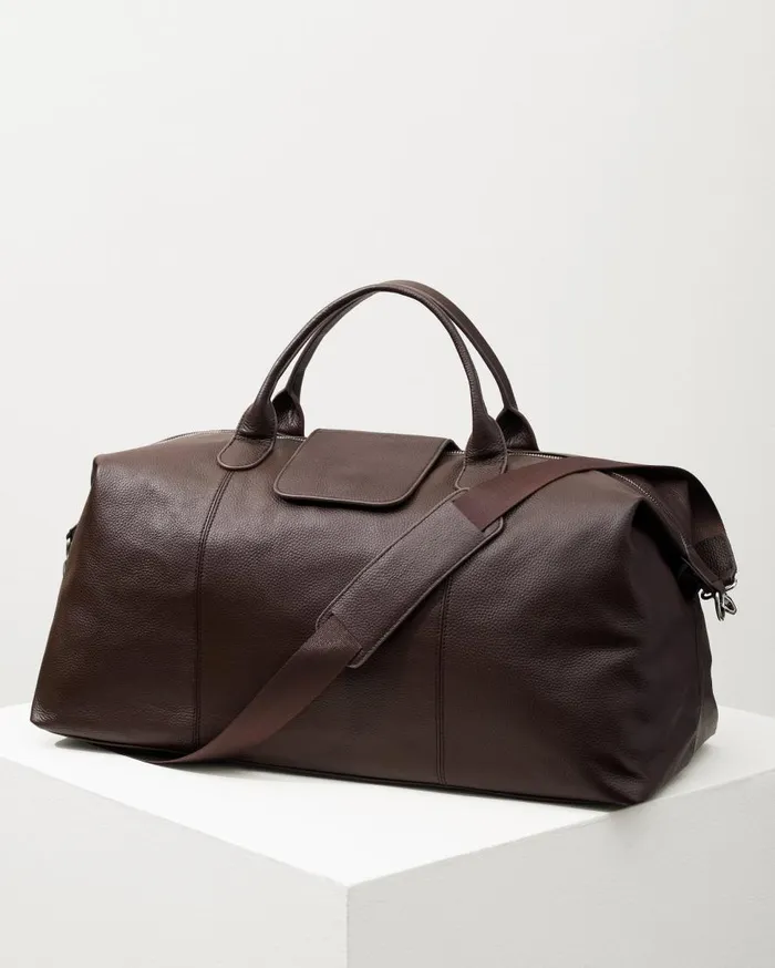 Tommy Bahama Luggage and Travel Stanford Brown Leather Duffel Bag Brown 8211 MenBeach and Home Tommy Bahama Luggage and Travel Stanford Brown Leather Duffel Bag Brown 8211 MenBeach and Home