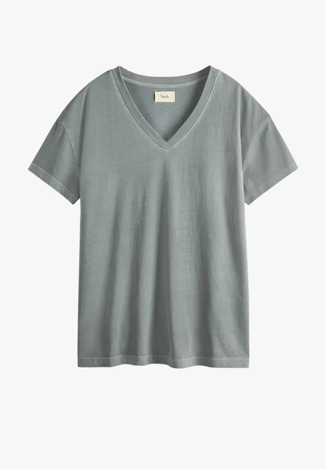 Tops and TShirts Women Hush Sara VNeck Boyfriend TShirt Washed Grey