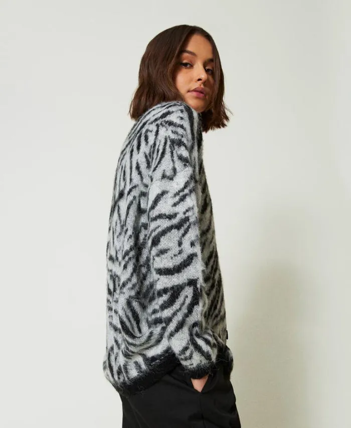 Twinset Jumpers And Cardigans MYFO Animal Print Jacquard Cardigan Twotone Tiger Jacquard 8211 Clothing