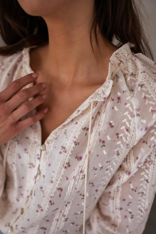 Women039s Clothing Blouses Easy Clothes Ecru Patterned Aiden Blouse Women039s Clothing Blouses Easy Clothes Ecru Patterned Aiden Blouse