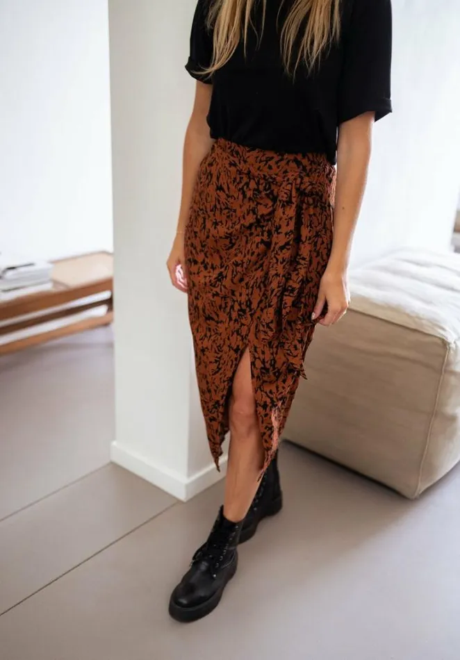 Women039s Clothing Skirts Easy Clothes Brick Dion Skirt Women039s Clothing Skirts Easy Clothes Brick Dion Skirt