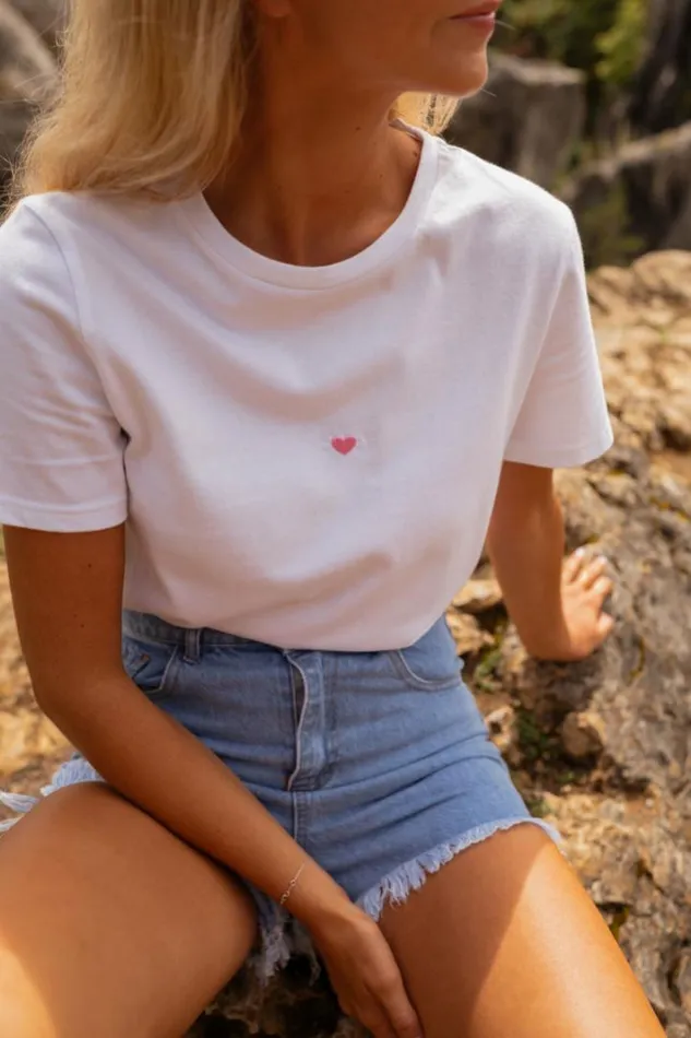 Women039s Clothing Tshirts Easy Clothes White Eva TShirt Women039s Clothing Tshirts Easy Clothes White Eva TShirt