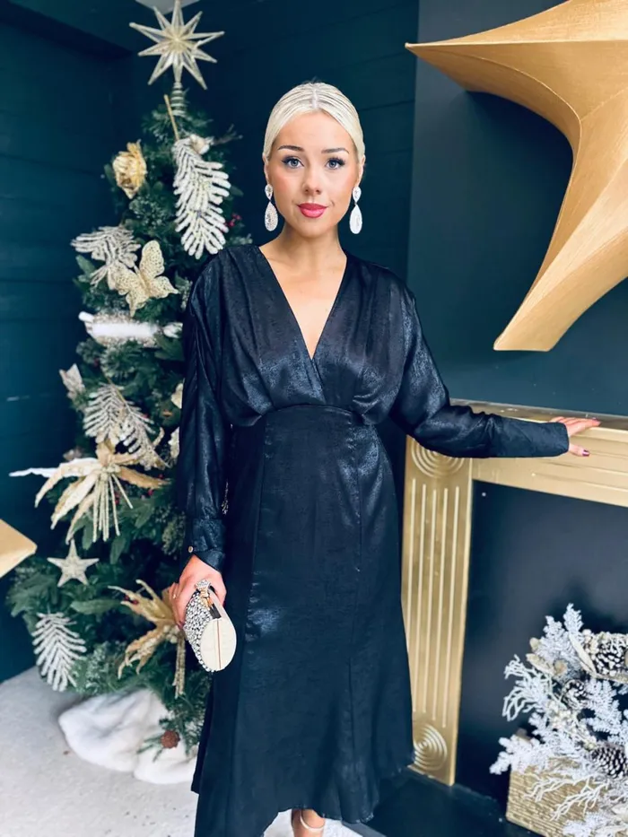 Women Day Dress Canella Lane Evana Batwing Metallic Midi Dress Black