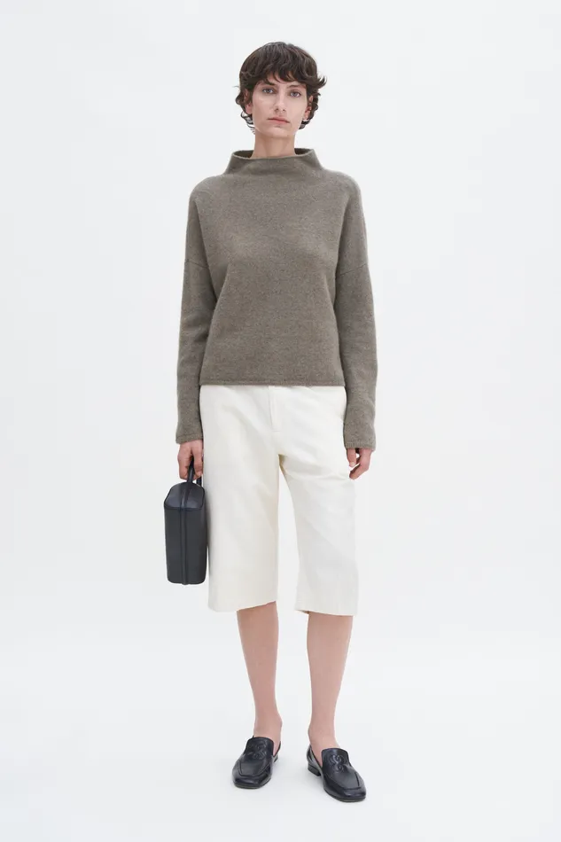 Women filippak Mika Yak Funnelneck Sweater Moss Grey Knitwear