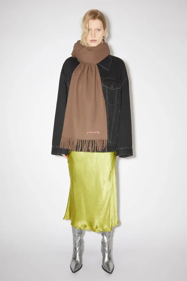 Women Fringe Wool Scarf 8211 Oversized Caramel Brown Acne Studios Scarves