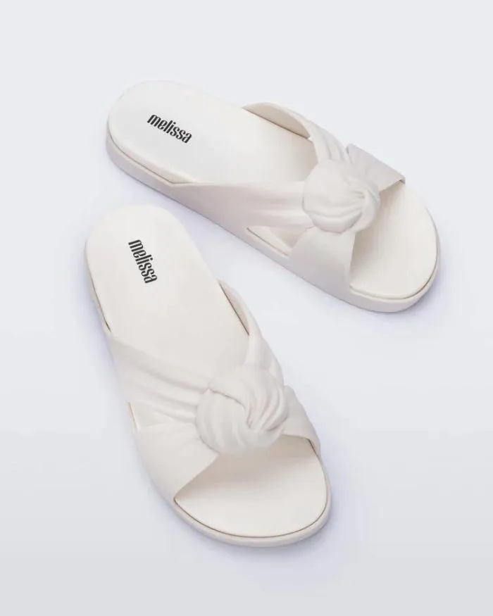 Women Plush White Melissa Slides