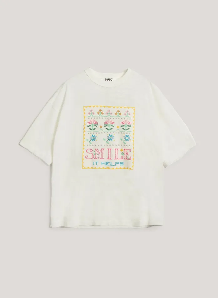 Women Smile Embroidered TShirt White YMC Tops and TShirts