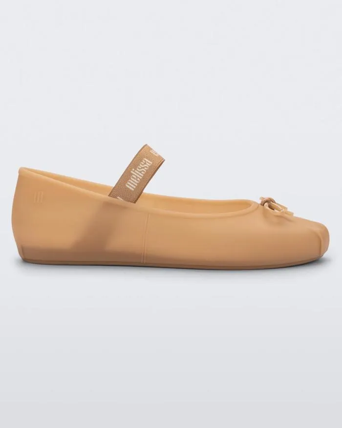 Women Sophie Beige Melissa Flats