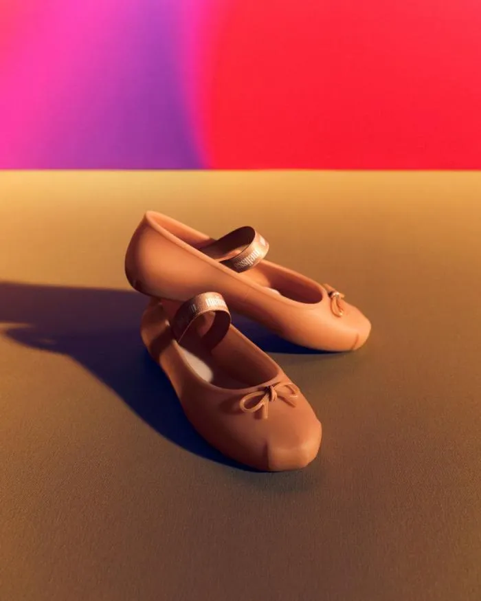 Women Sophie Beige Melissa Flats